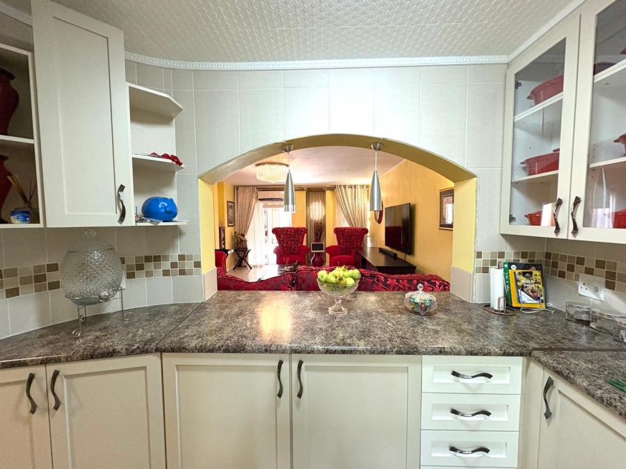 3 Bedroom Property for Sale in Seemeeupark Free State